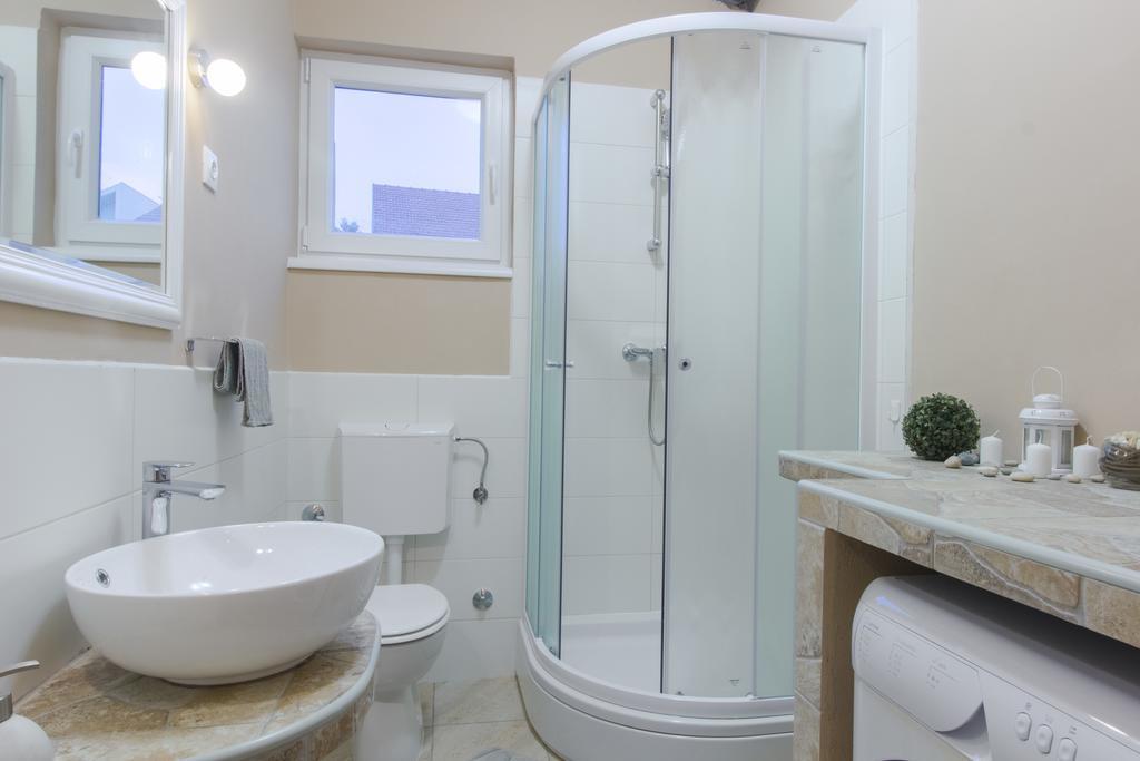 Apartment Pianino Бродариця Екстер'єр фото