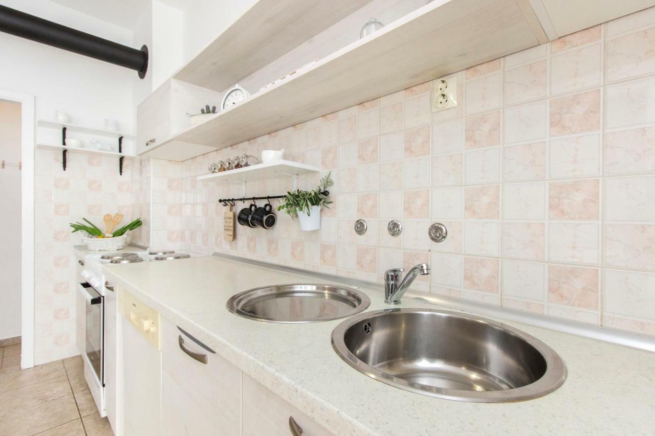 Apartment Pianino Бродариця Екстер'єр фото